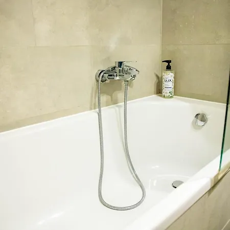 Dream Place Coresi Apartment