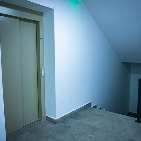 Dream Place Coresi Apartment *